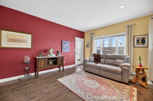 14 Violet Close, Olds, AB - Indoor Photo Showing Living Room