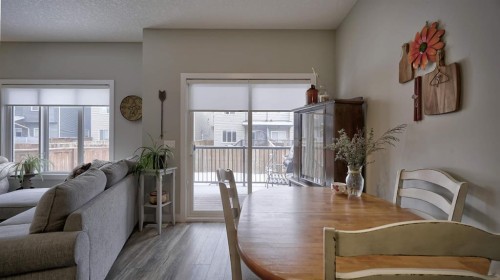 135 Reunion Loop Nw, Airdrie, AB - Indoor Photo Showing Kitchen With Double Sink