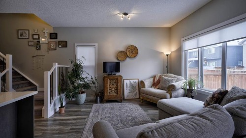 135 Reunion Loop Nw, Airdrie, AB - Indoor