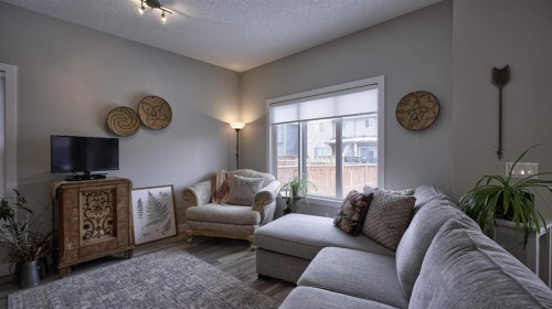 135 Reunion Loop Nw, Airdrie, AB - Indoor
