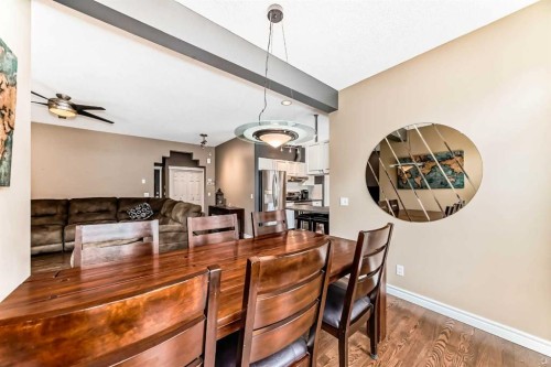 8535 33 Avenue Nw, Calgary, AB - Indoor Photo Showing Dining Room