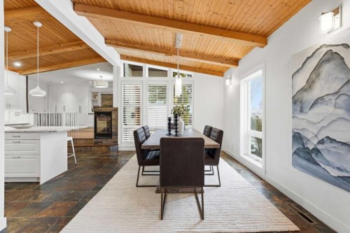 2623 Glenmount Drive Sw, Calgary, AB - Indoor Photo Showing Dining Room
