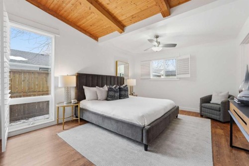 2623 Glenmount Drive Sw, Calgary, AB - Indoor Photo Showing Bedroom