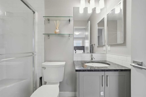 43 Sage Bluff Circle Nw, Calgary, AB - Indoor Photo Showing Bathroom