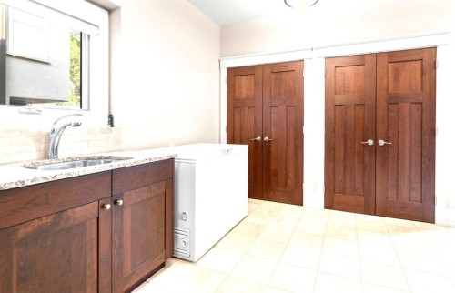 1428 2A Street Nw, Calgary, AB - Indoor