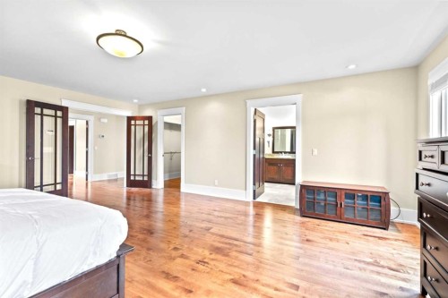 1428 2A Street Nw, Calgary, AB - Indoor Photo Showing Bedroom