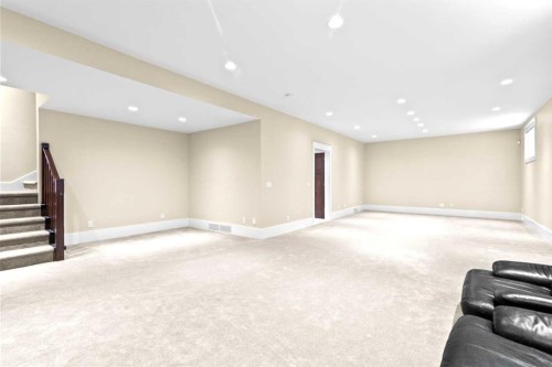 1428 2A Street Nw, Calgary, AB - Indoor