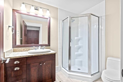 1428 2A Street Nw, Calgary, AB - Indoor Photo Showing Bathroom