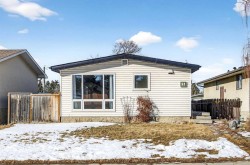 52 Dover Ridge Place SE Calgary, AB T2B 2B9