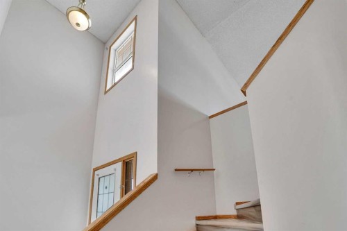 17 Taracove Crescent Ne, Calgary, AB - Indoor Photo Showing Other Room
