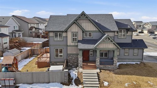 595 Panamount Boulevard Nw, Calgary, AB - Outdoor With Facade