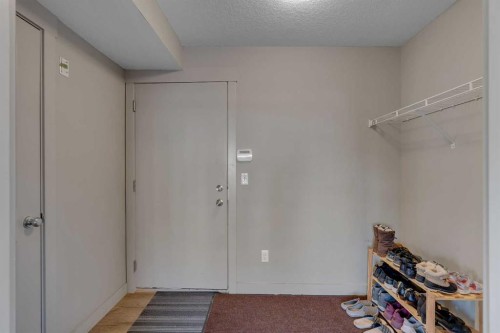 293 Skyview Ranch Road Ne, Calgary, AB - Indoor Photo Showing Other Room