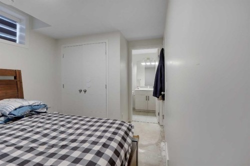 84 Magnolia Common Se, Calgary, AB - Indoor Photo Showing Bedroom