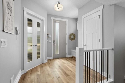 2316 22 Street Nw, Calgary, AB - Indoor Photo Showing Other Room