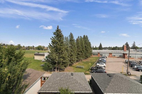 2316 22 Street Nw, Calgary, AB - Outdoor With View