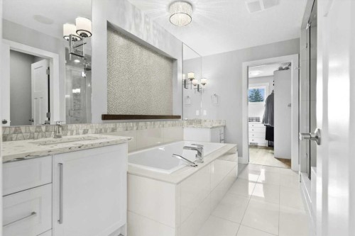 2316 22 Street Nw, Calgary, AB - Indoor Photo Showing Bathroom