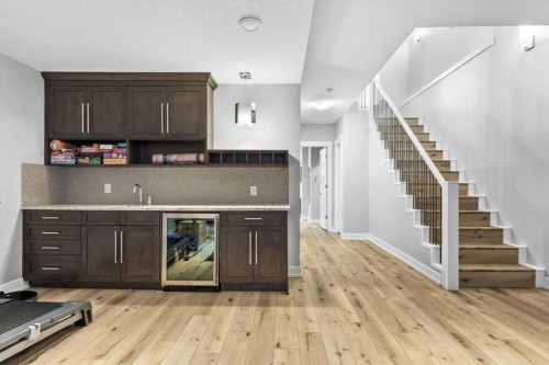 2316 22 Street Nw, Calgary, AB - Indoor