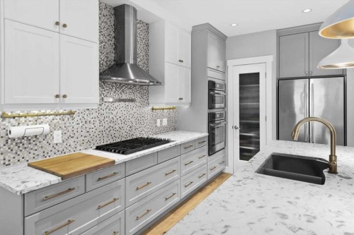 2316 22 Street Nw, Calgary, AB - Indoor Photo Showing Kitchen With Upgraded Kitchen