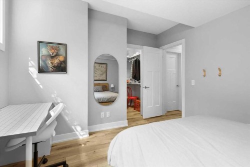 2316 22 Street Nw, Calgary, AB - Indoor Photo Showing Bedroom