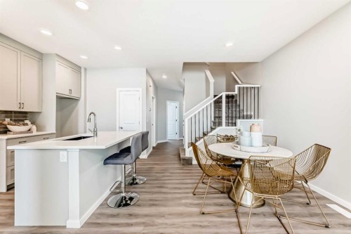 142 Sora Gardens Se, Calgary, AB - Indoor