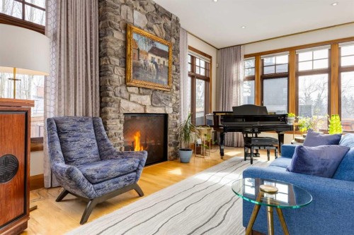 623 Madison Avenue Sw, Calgary, AB - Indoor Photo Showing Living Room With Fireplace