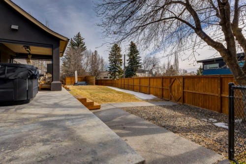 623 Madison Avenue Sw, Calgary, AB - Outdoor