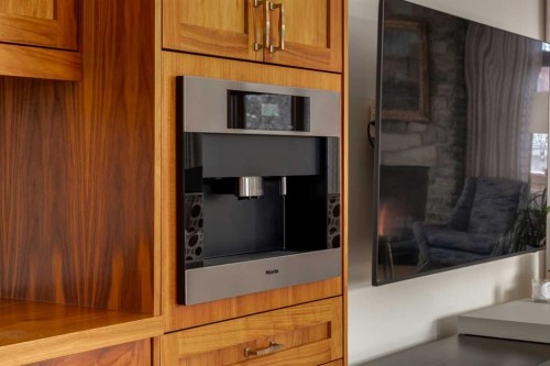 623 Madison Avenue Sw, Calgary, AB - Indoor Photo Showing Other Room