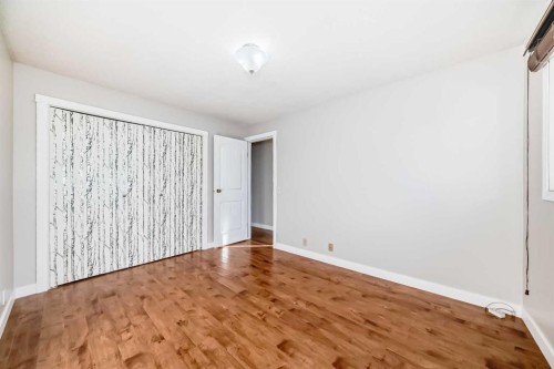 72 Whitehaven Road Ne, Calgary, AB - Indoor Photo Showing Other Room