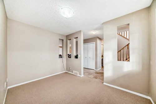 136 Everglen Road Sw, Calgary, AB - Indoor Photo Showing Other Room