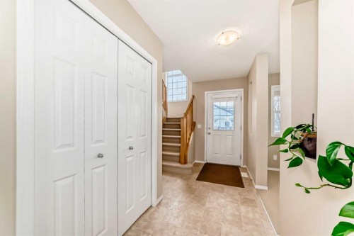 136 Everglen Road Sw, Calgary, AB - Indoor Photo Showing Other Room