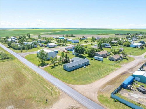 513 Railway Avenue  Rural Vulcan County, AB T0L 0L0