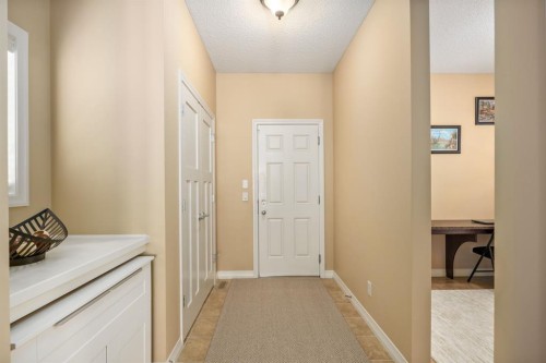 596 Everbrook Way Sw, Calgary, AB - Indoor Photo Showing Other Room