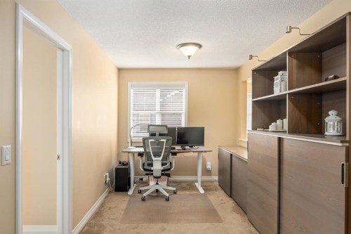 596 Everbrook Way Sw, Calgary, AB - Indoor Photo Showing Office