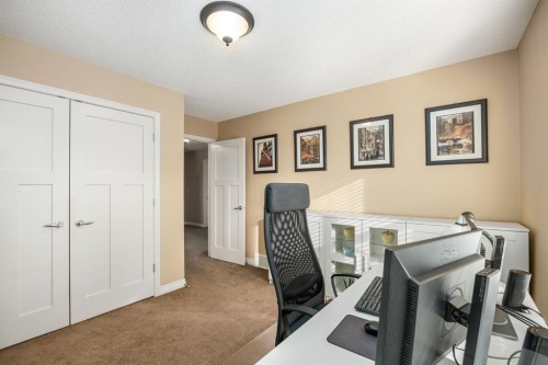 596 Everbrook Way Sw, Calgary, AB - Indoor Photo Showing Office