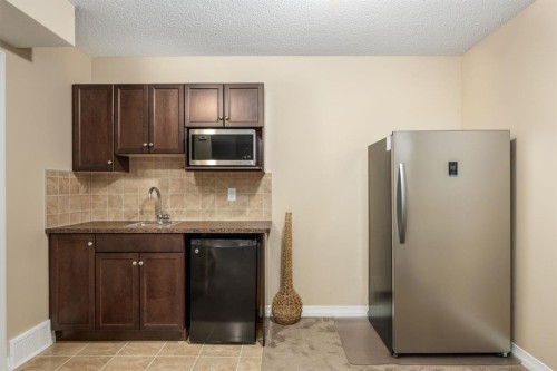 596 Everbrook Way Sw, Calgary, AB - Indoor