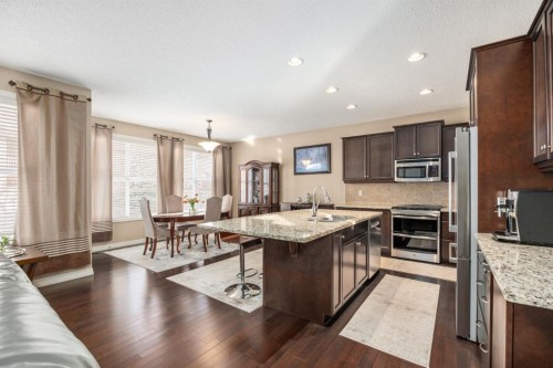 596 Everbrook Way Sw, Calgary, AB - Indoor Photo Showing Kitchen With Upgraded Kitchen