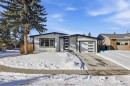 428 Queen Anne Way Se, Calgary, AB  - Outdoor 