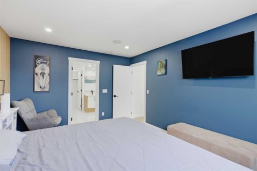 428 Queen Anne Way Se, Calgary, AB - Indoor Photo Showing Bedroom