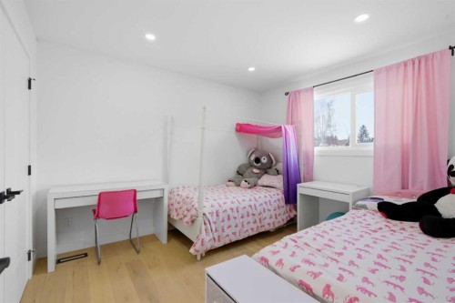 428 Queen Anne Way Se, Calgary, AB - Indoor Photo Showing Bedroom