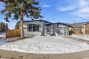 428 Queen Anne Way Se, Calgary, AB  - Outdoor 