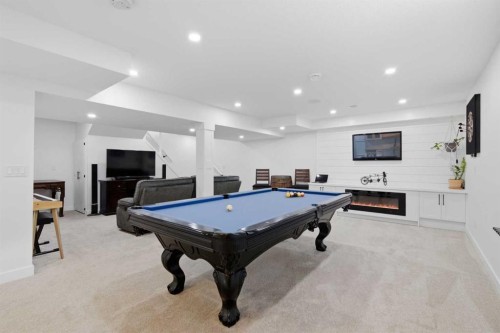 428 Queen Anne Way Se, Calgary, AB - Indoor Photo Showing Other Room