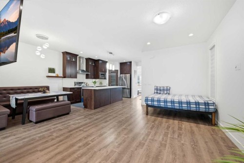 15 Corner Meadows Common Ne, Calgary, AB - Indoor