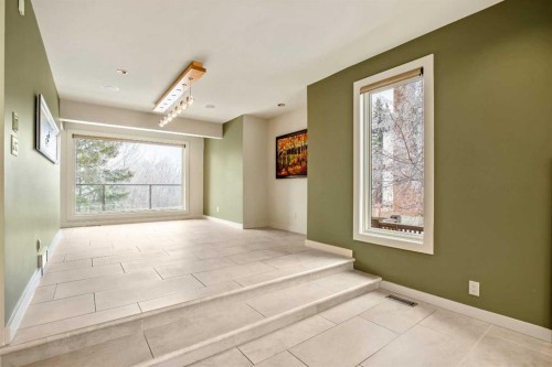 16 Stratton Place Sw, Calgary, AB - Indoor Photo Showing Other Room