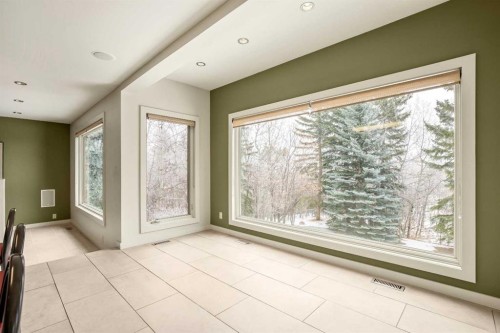 16 Stratton Place Sw, Calgary, AB - Indoor Photo Showing Other Room