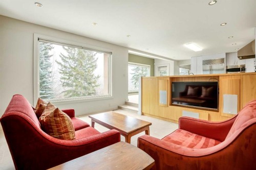 16 Stratton Place Sw, Calgary, AB - Indoor Photo Showing Living Room
