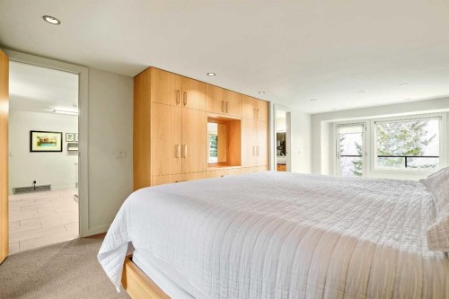 16 Stratton Place Sw, Calgary, AB - Indoor Photo Showing Bedroom