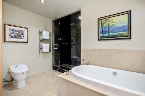 16 Stratton Place Sw, Calgary, AB - Indoor Photo Showing Bathroom