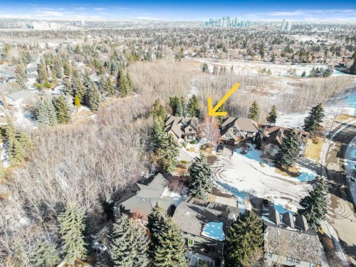 16 Stratton Place Sw, Calgary, AB - Outdoor With View