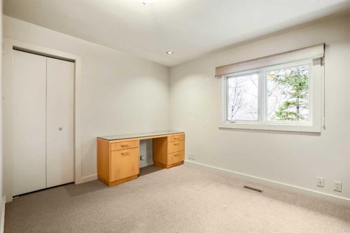 16 Stratton Place Sw, Calgary, AB - Indoor Photo Showing Other Room