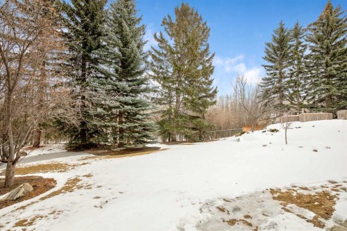 16 Stratton Place Sw, Calgary, AB - Outdoor With View